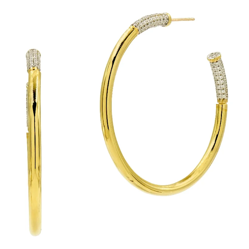 Miss Modern Sleek Hoop Earrings