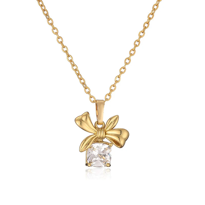 Gold White Diamond Necklace 1