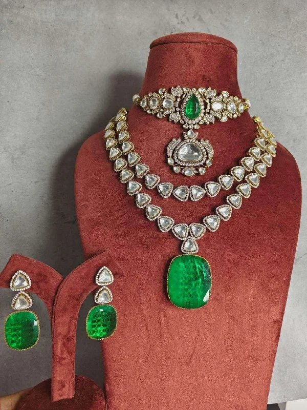 Emerald Green Choker Necklace With Earring Set