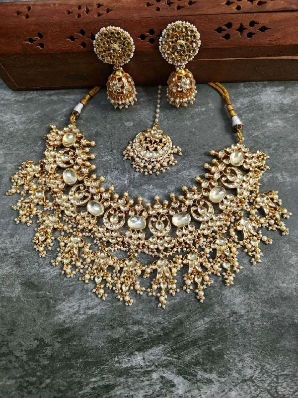 Kundan Choker Necklace With Earring Set