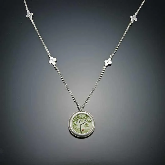 Round Spring Maple Necklace