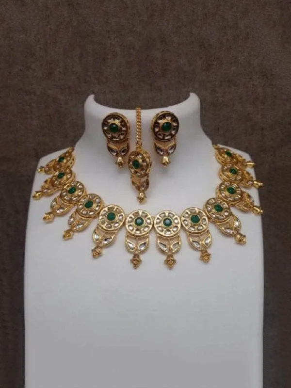 Round Cut Leaf Kundan Necklace And Earring Set