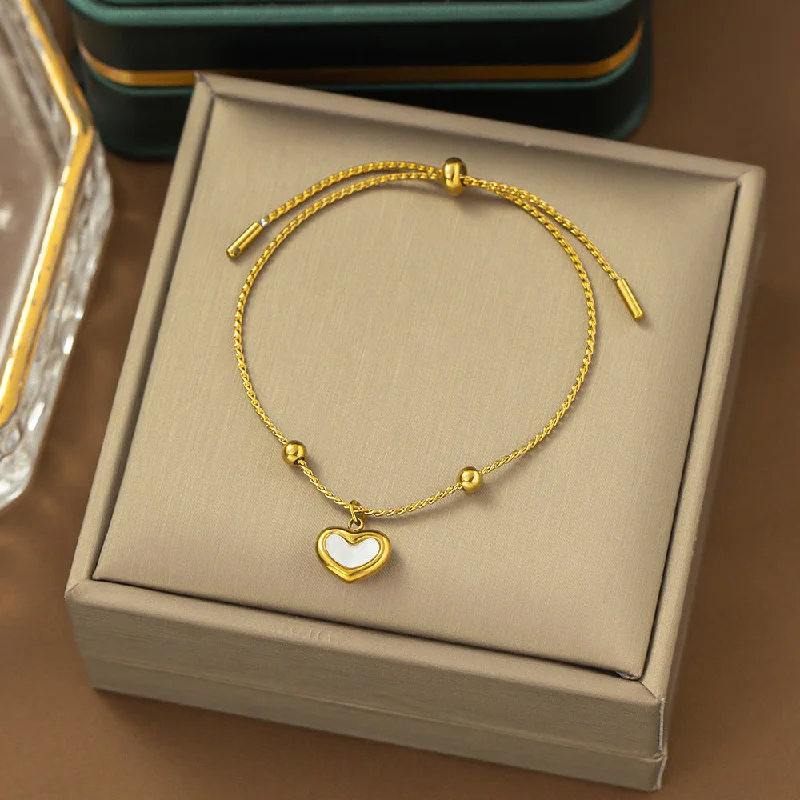 Yc [E174] White Shell Heart Bracelet Gold